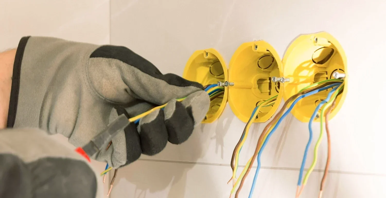plomberie et electricite expertise RMT Renovation Bretagne 1 plomberie et electricite expertise RMT Renovation Bretagne 1